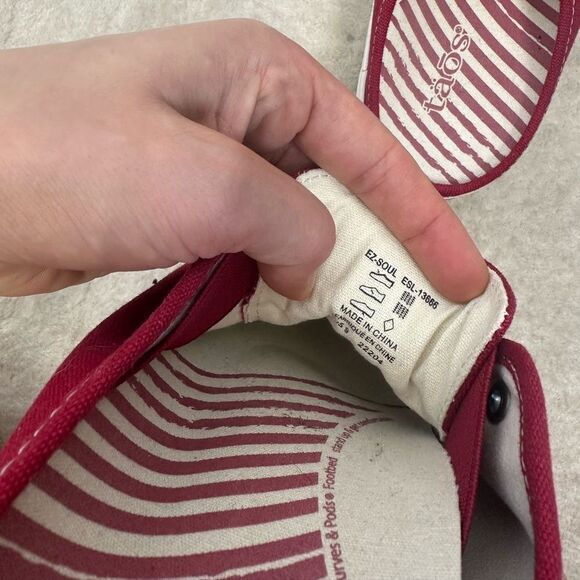 Taos EZ Soul Red Canvas Slip On Mule Sneakers Size 9 - Picture 8 of 10